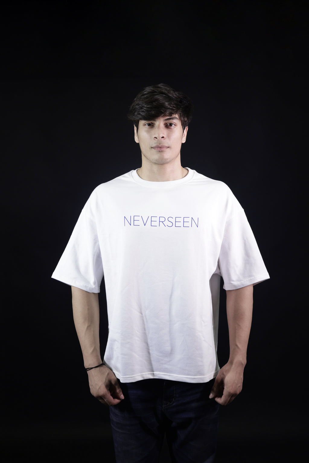 Cosmic Soul – White Oversized T-Shirt | NEVERSEEN®