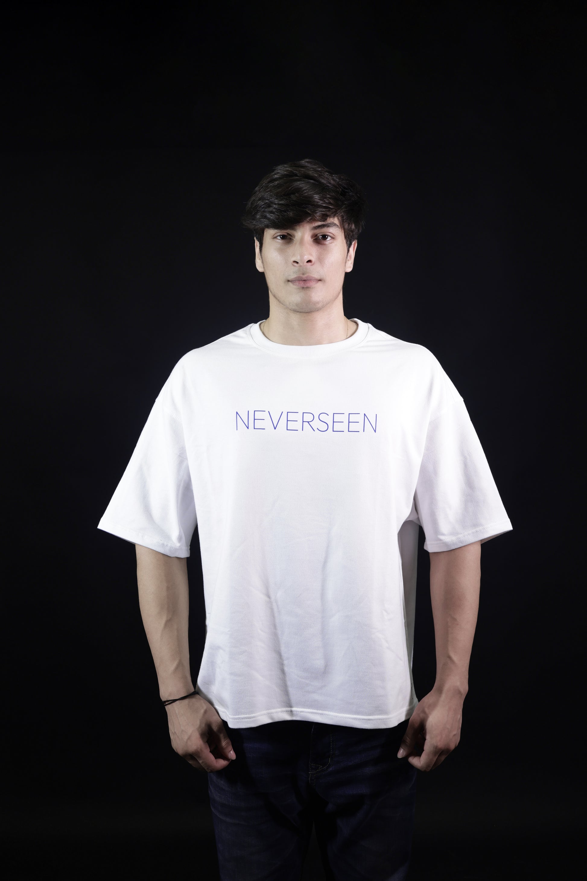 Cosmic Soul – White Oversized T-Shirt | NEVERSEEN®