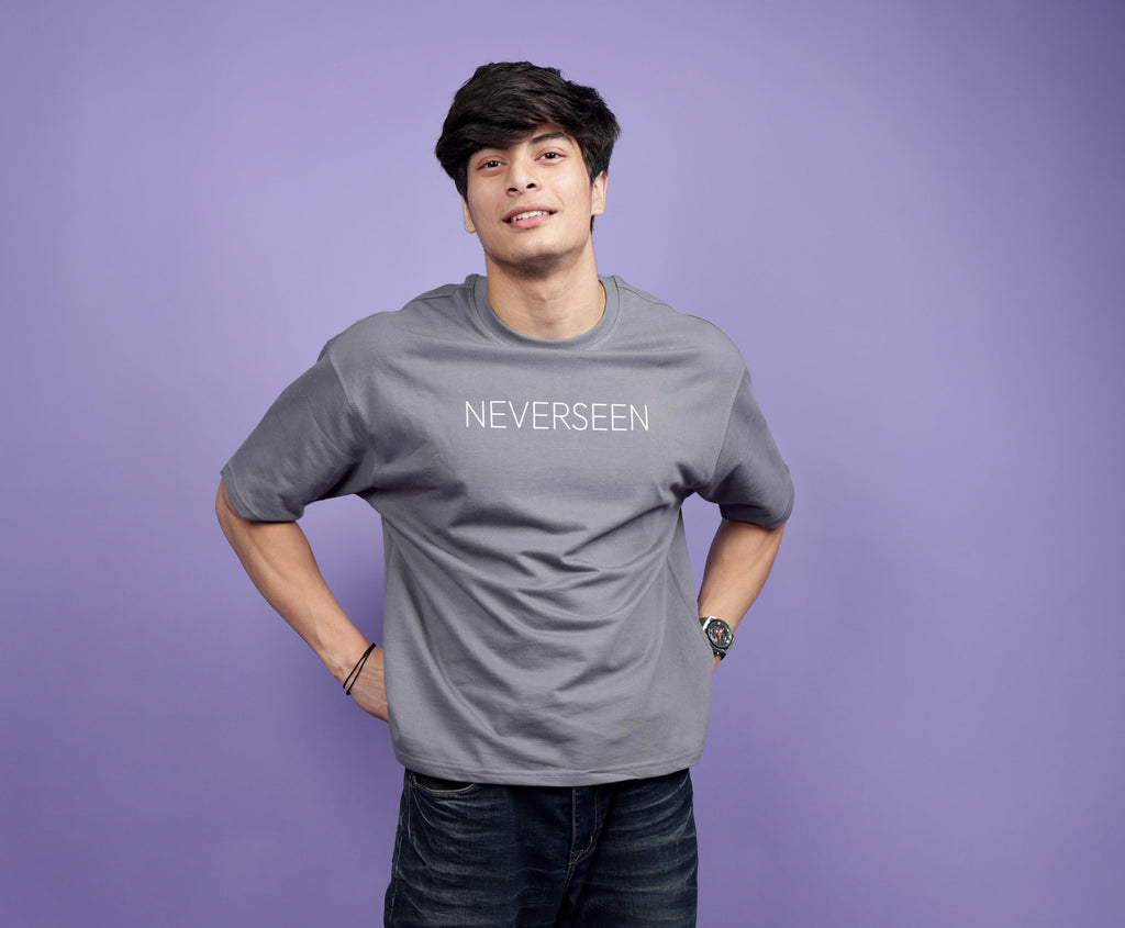 Multifaceted Reality – Grey Oversized T-Shirt | NEVERSEEN®