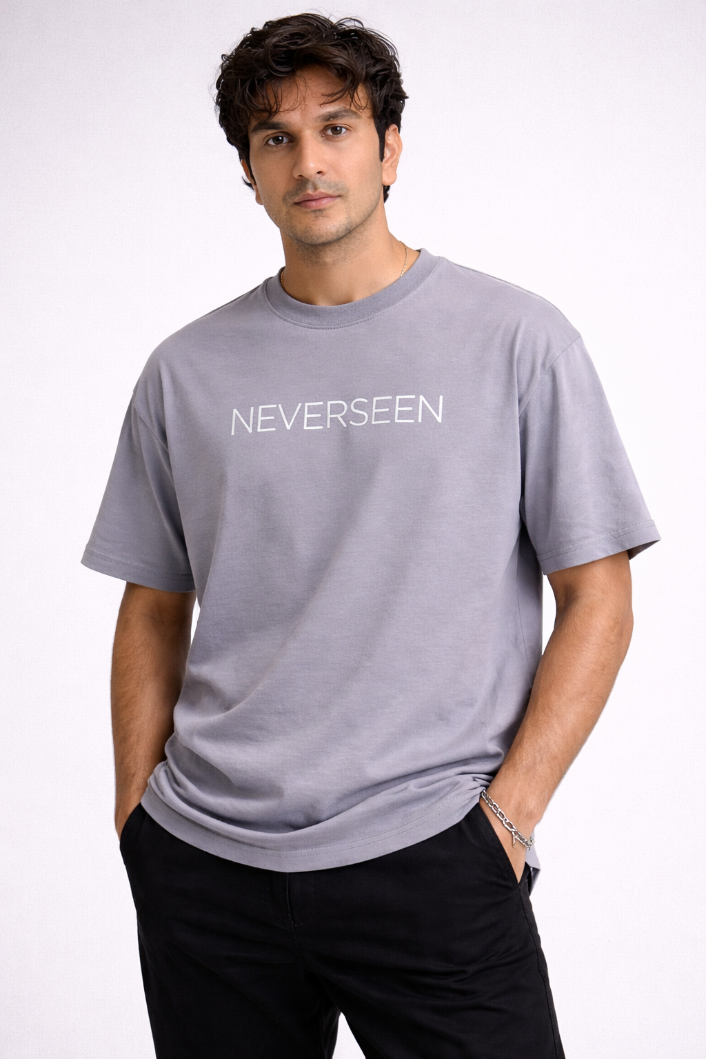 Multifaceted Reality – Grey Oversized T-Shirt | NEVERSEEN®