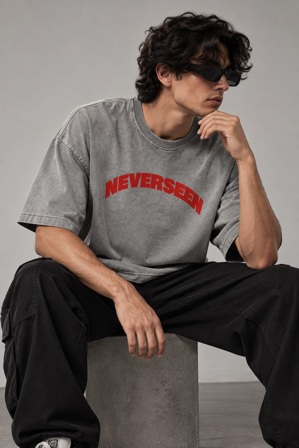 NEVERSEEN Washed Grey Oversized T-Shirt – Red Logo