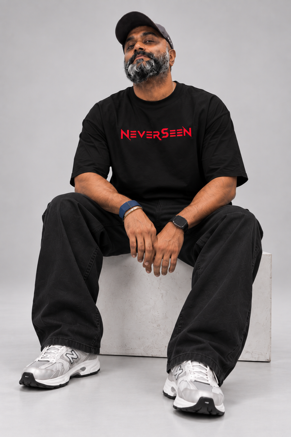 Black NEVERSEEN T-Shirt with Red Graphic | 260 GSM
