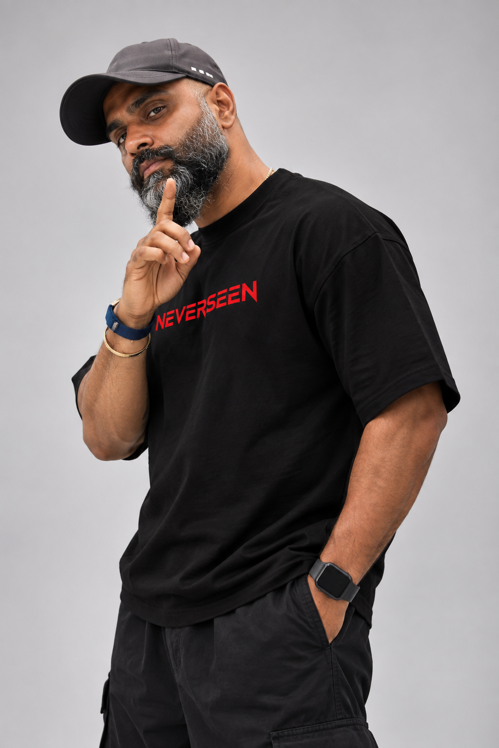 Black NEVERSEEN T-Shirt with Red Graphic | 260 GSM